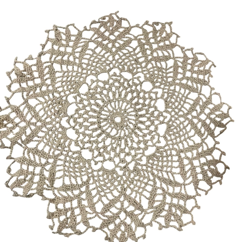 Vintage Handmade Crochet‎ Lace Doily Beige Gold Metallic Shimmer Round 12.5 Inch